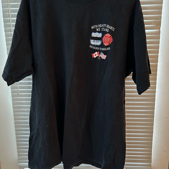 Other - Vintage 2001 9/11 memorial Men’s Graphic Tee with Memorial Chest Print